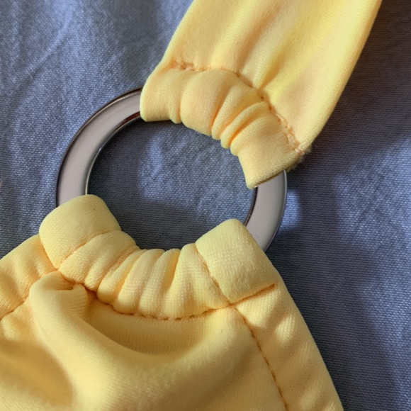 YELLOW - Venus Bikini Wrap Top Sz D - Picture 3 of 5